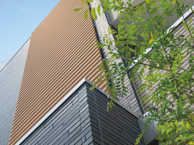 ストリンガーシリーズの格子デザインが建物をより美しく引き立てます